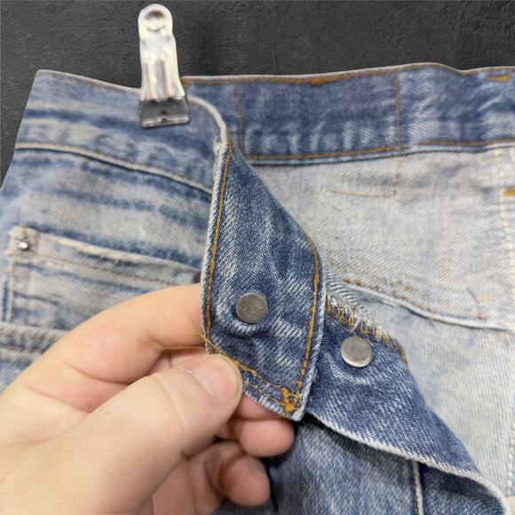 Vintage Levis 501 80s Made in USA Button Fly Jeans Size 32 - Picture 7 of 13